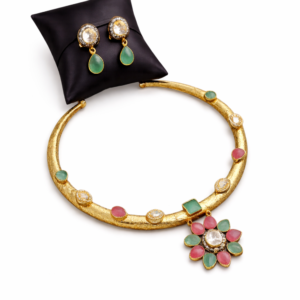 Kundan AD Hasli Necklace Set